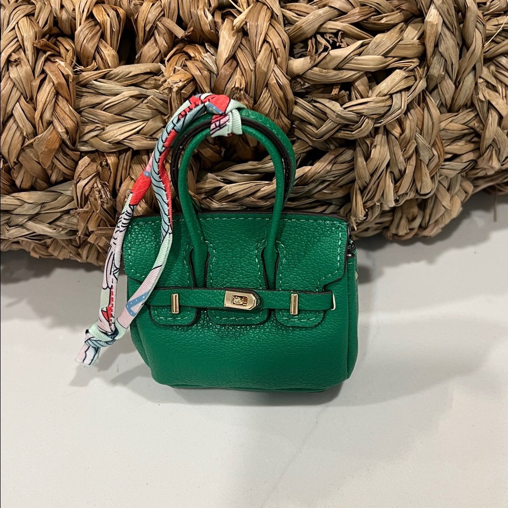💚SO. Cute Mini Bag Charm!!! - Picture 2 of 16